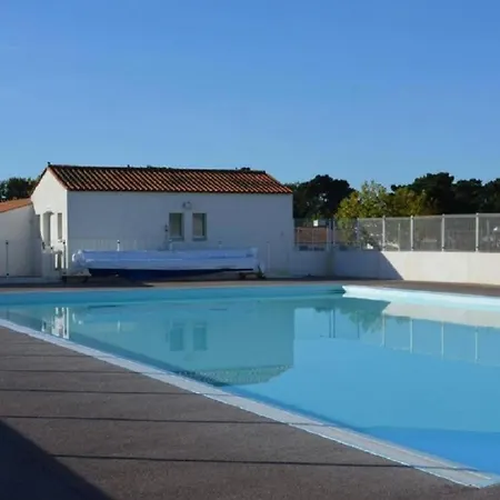 La Maison Bleue Avec Piscine *