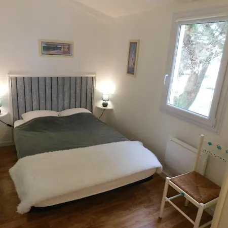 La Maison Bleue Avec Piscine *